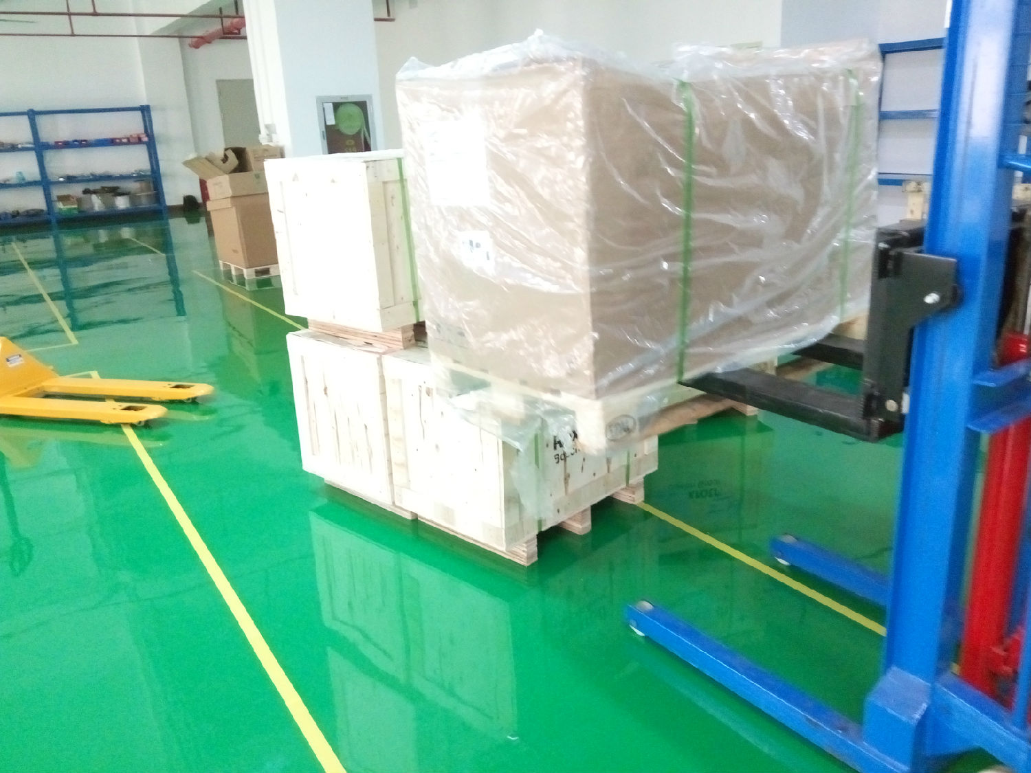 11月客戶訂購的力士樂伺服電機大量到貨！