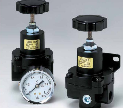 氣動控制閥設備，蒸氣調(diào)節(jié)閥與液壓調(diào)節(jié)閥有什么不同？